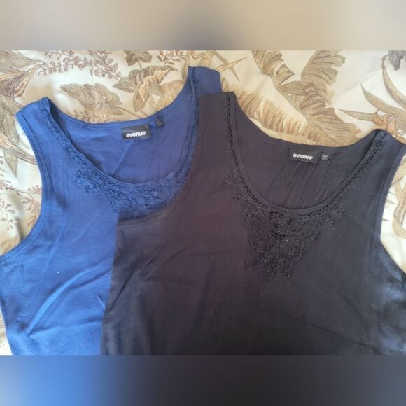 Avenue Navy/Black Lace Trim Tops + Bonus Leggings - Picture 2 of 6